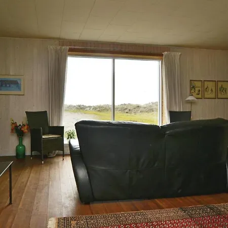 Holiday home Lovely In With Kitchen